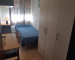 Single room in quiet area - adults