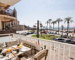 Moderno apartamento con espectaculares vistas al mar, Sitges