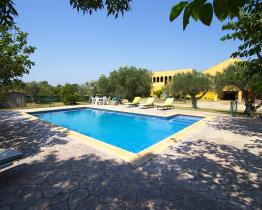 Casa mediterránea con piscina y sala de juegos, Vilanova de la Muga