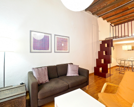 Apartamento dúplex cerca del mercado de Sant Antoni