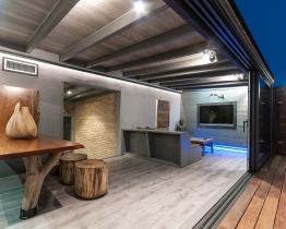Luxueux appartement sous les toits avec terrasse