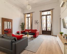 Bel appartement pour court ou long séjour Plaza Catalunya 