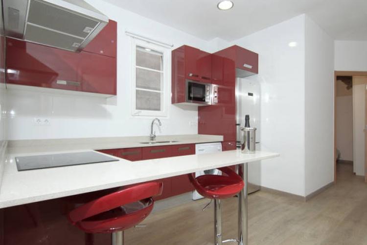 Ample and bright space, ideal for a family or group of friends