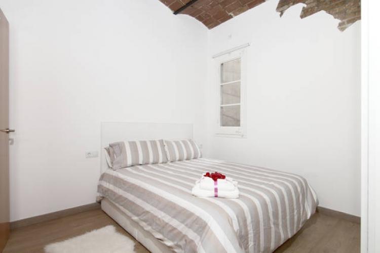 Another cozy bedroom