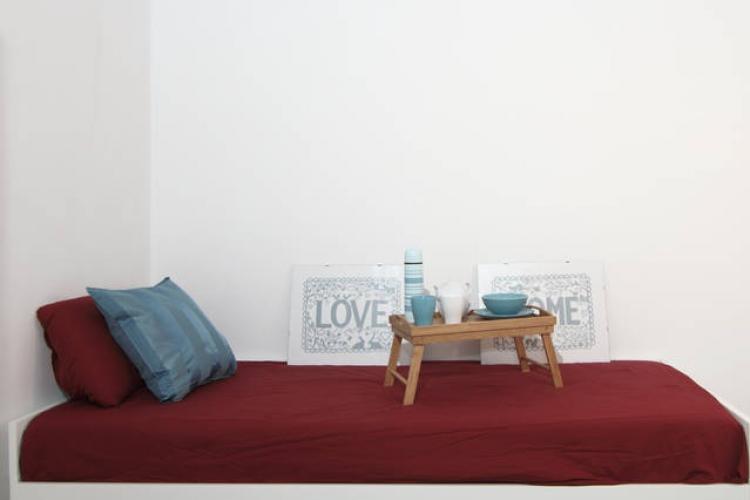 Lovely and clean space, which also offers towels and bed linens in its price