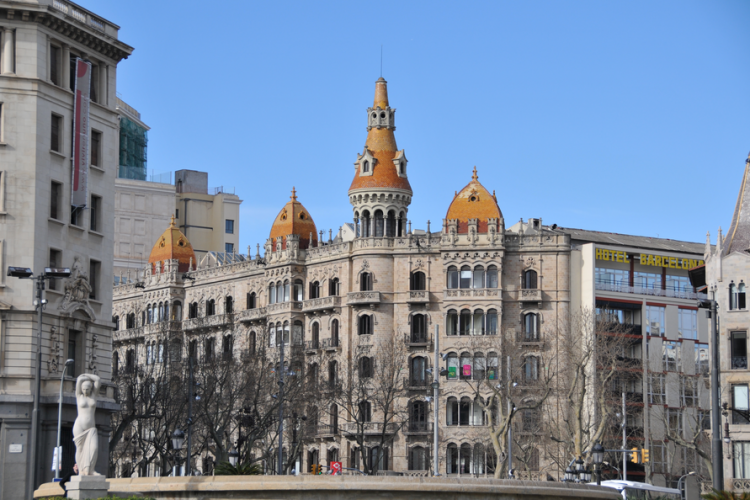 Plaza Catalunya can be reached by metro or simply by enjpying a light walk through Eixample area