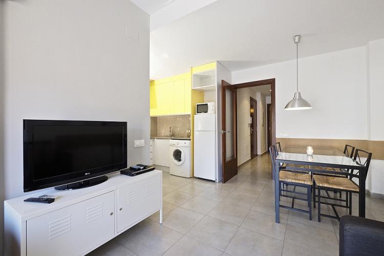 Apartment is equipped with everything that you need for a pleasant stay, TV, Wifi, elevator, aircondition etc.