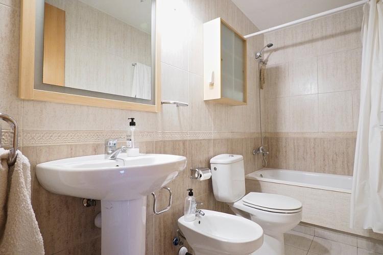 Another view to the bathroom