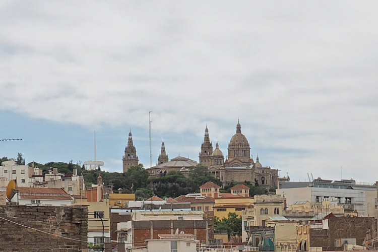 The balcony also has a wonderful view of the Palau Nacional and the Parc de