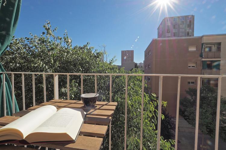 Relax and enjoy a nice breakfast or a chapter of your favorite book on the sunny balcony.