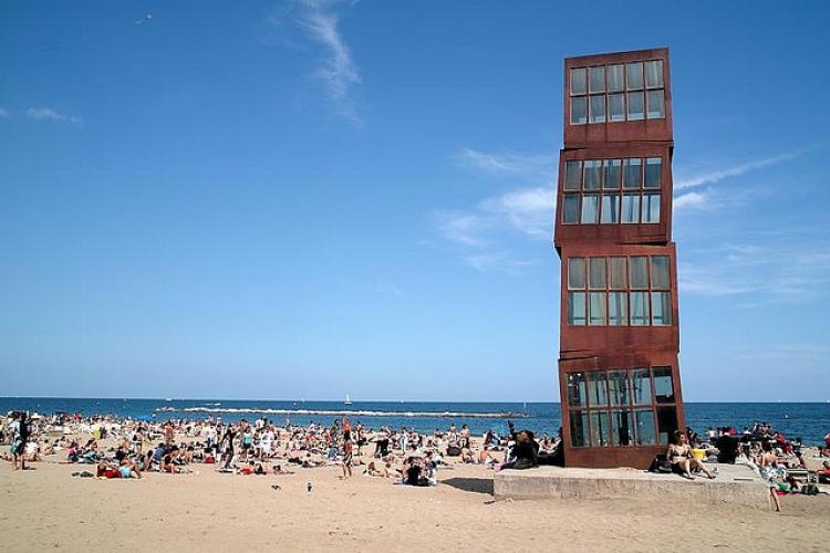 By taking the L4 (yellow line) from Besos you will have quick access to Barceloneta beach.