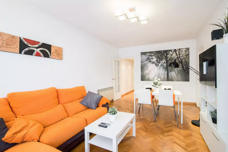 Cheap apartments in Barcelona Barcelona-Home