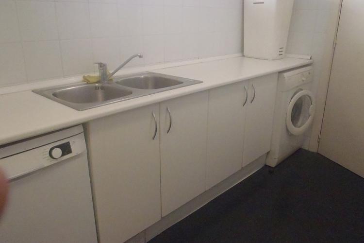 Cocina compartida totalmente equipada