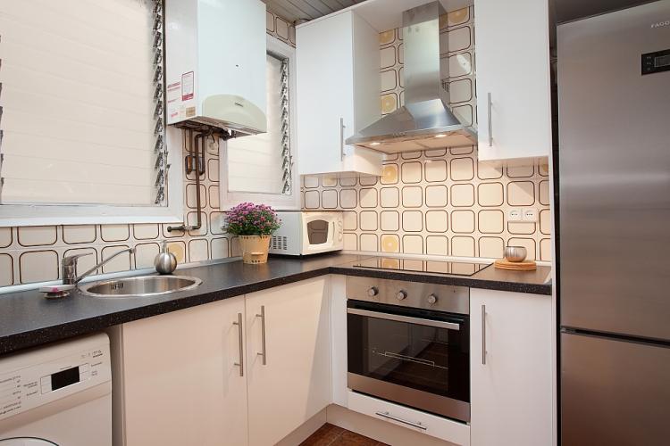 Stylish and fully furnished kitchen