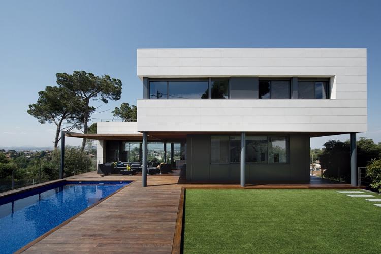 Casa de lujo con piscina e impresionantes vistas para alquiler, cerca Barcelona